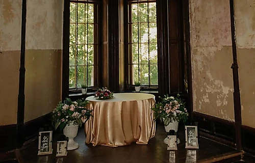 Deko elements - pītie grozi, putnu būrīši, laternas, ...