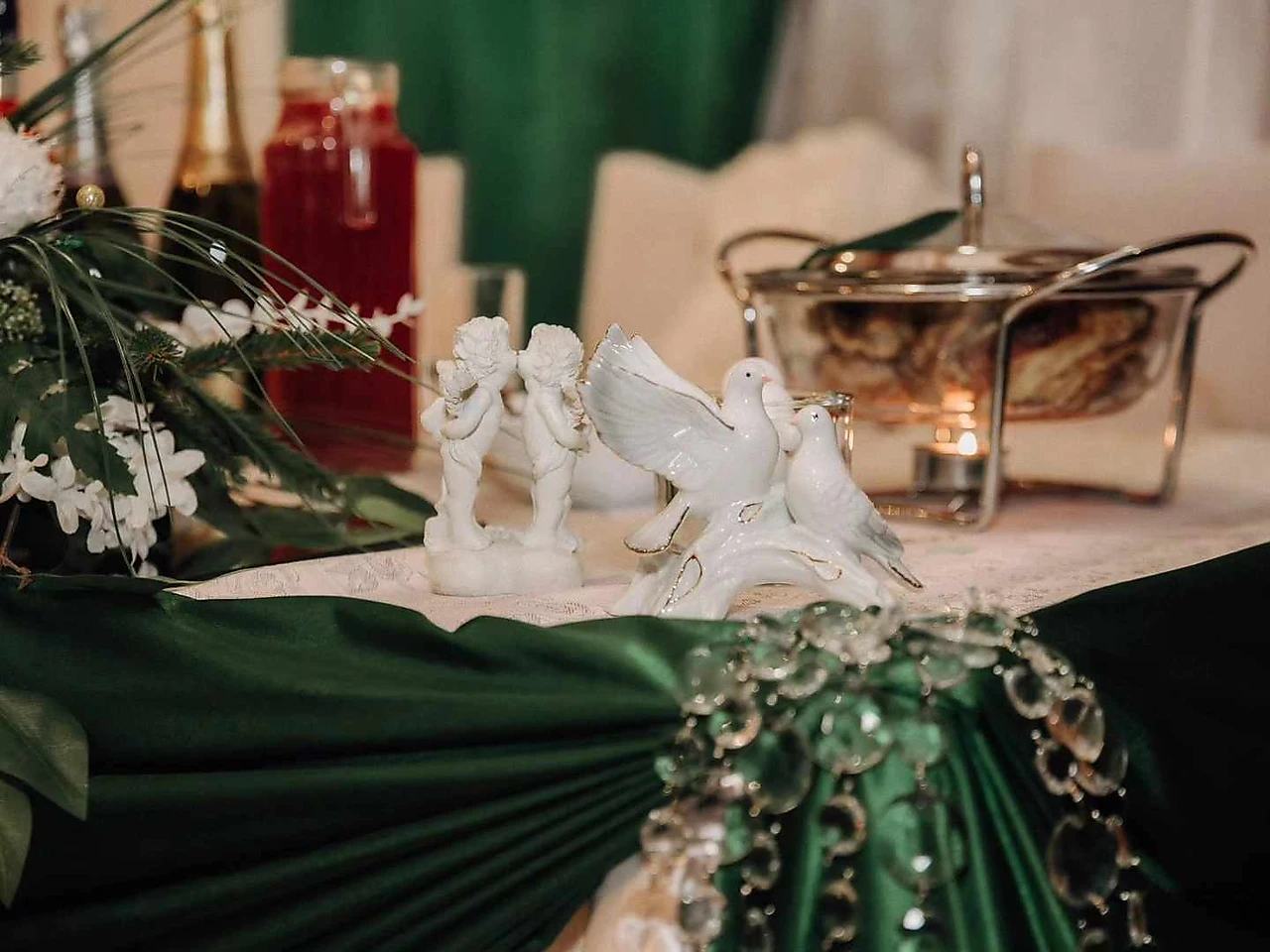 Deko elements - pītie grozi, putnu būrīši, laternas, ...